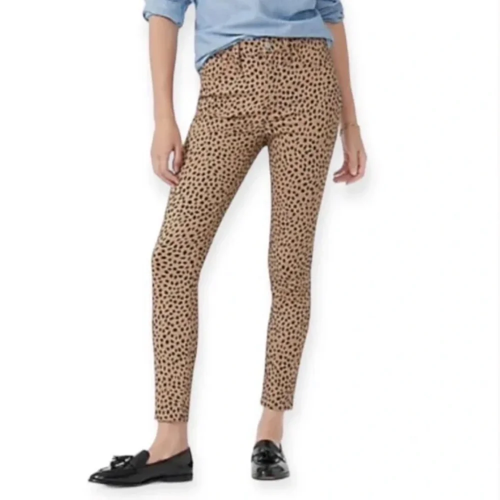 J Crew 9” Toothpick Jeans in Leopard Dot Print size 27